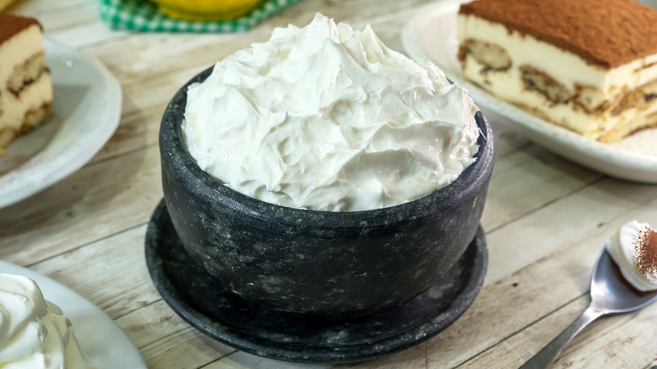 COMO FAZER QUEIJO MASCARPONE F&Aacute;CIL E ECON&Ocirc;MICO | PERFEITO PARA O TIRAMIS&Uacute;