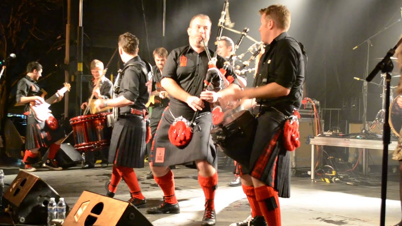 Red Hot Chilli Pipers and The Willis Clan