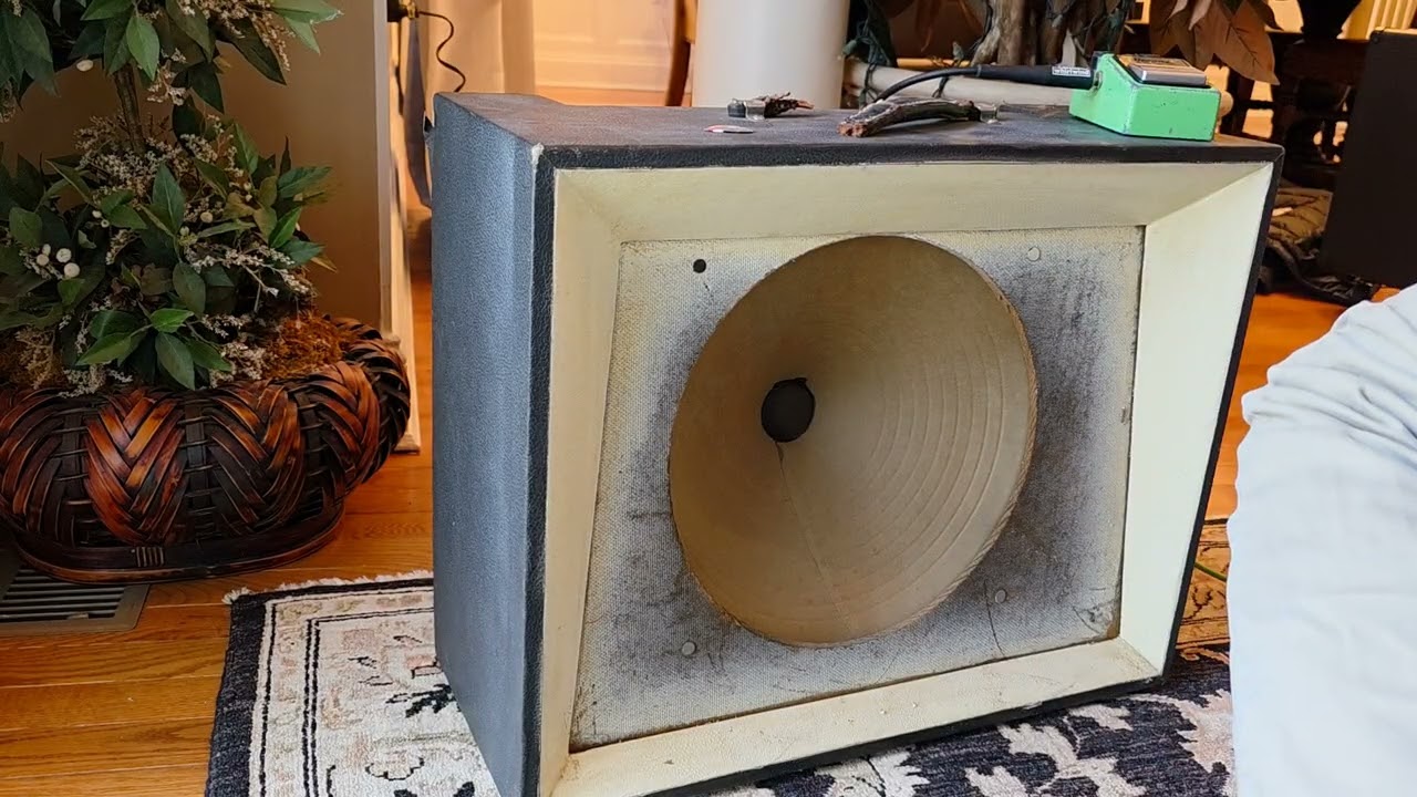 Vintage Airline 9004 Tube guitar amp 1x15