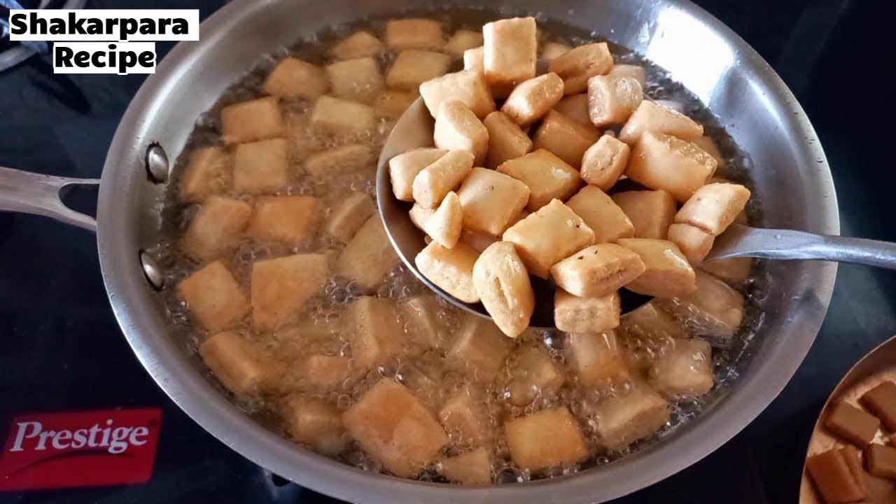 बिना सोडा बिना मैदा बनाइये गेहूँ आटा से खस्ता कुरकुरा मीठा शक्करपारे | Easy Shakarpara Recipe