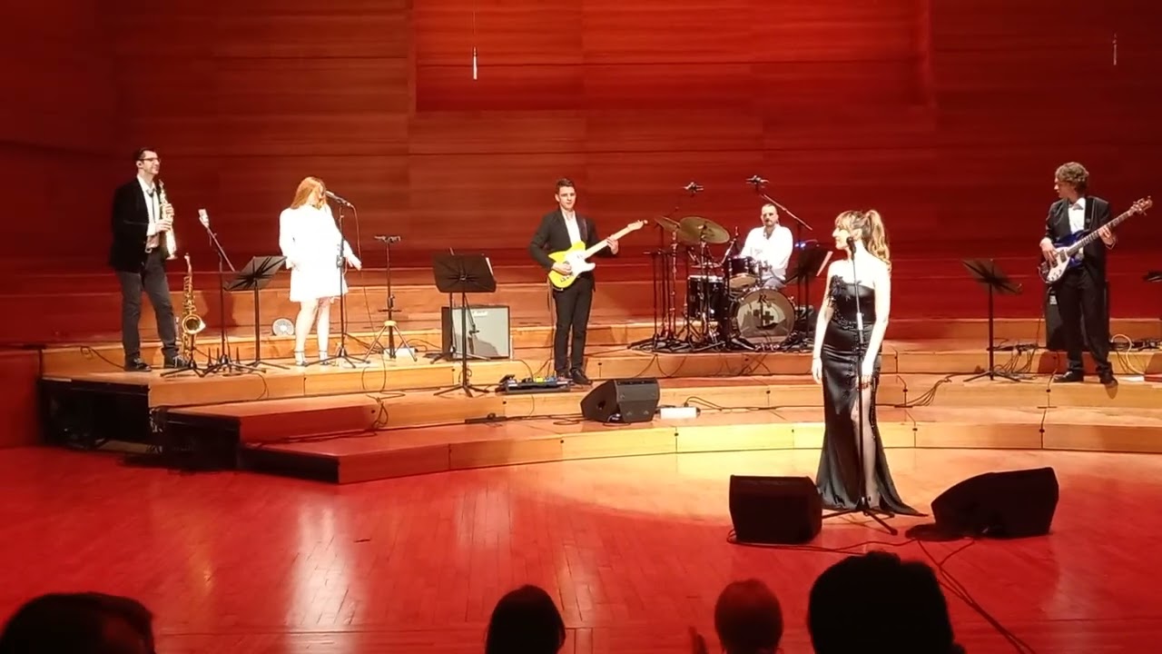 Aleksandra Radovic-Kao so u moru(Live in Makedonska Filharmonija)06.04.2024