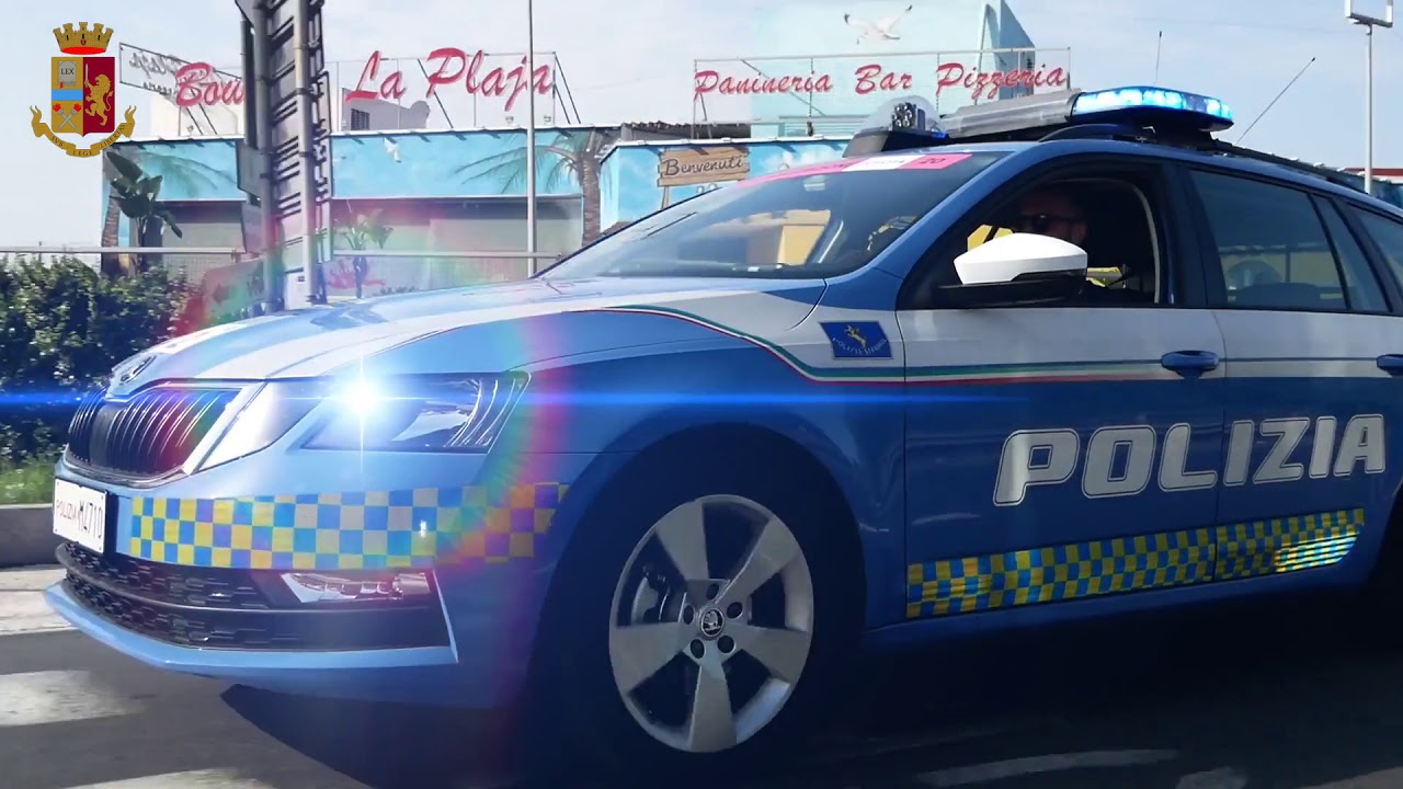 Sicurezza: la scorta della Polizia stradale al Giro d'Italia