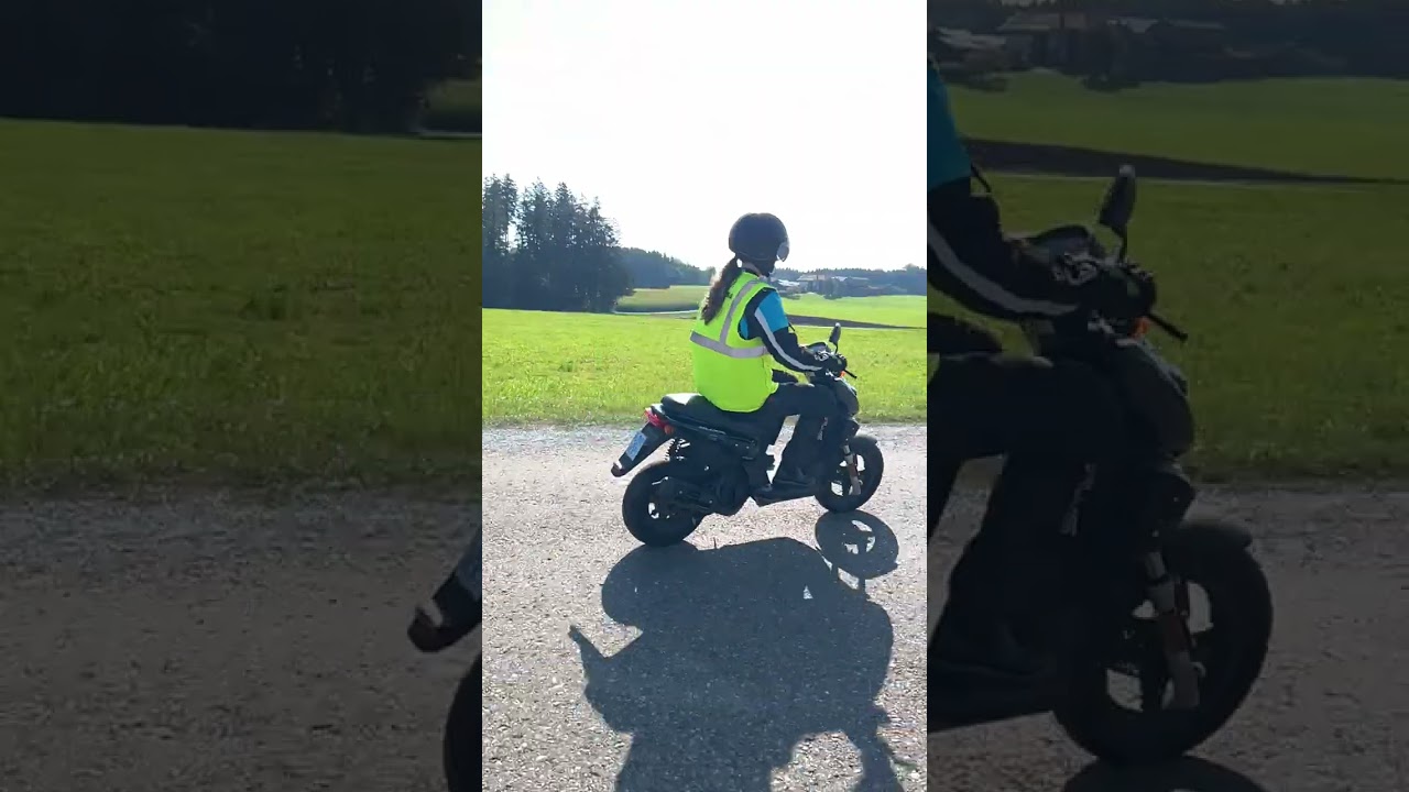Ausweichen o Abbremsen, Roller, Klasse AM 45 km/h Training f. Pr&uuml;fung. #shorts #freyfahren #motorrad