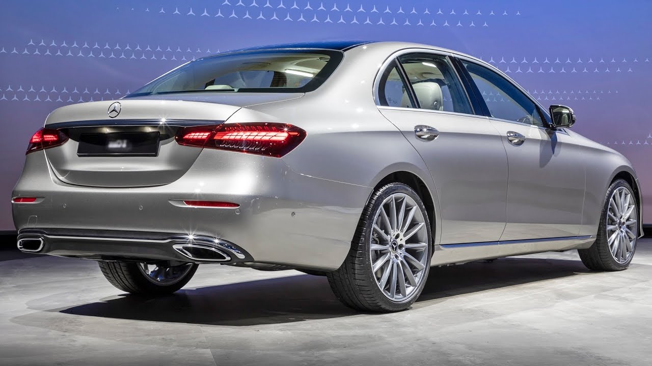 2021 Mercedes E-Class - интерьер, экстерьер и драйв (красивый седан)