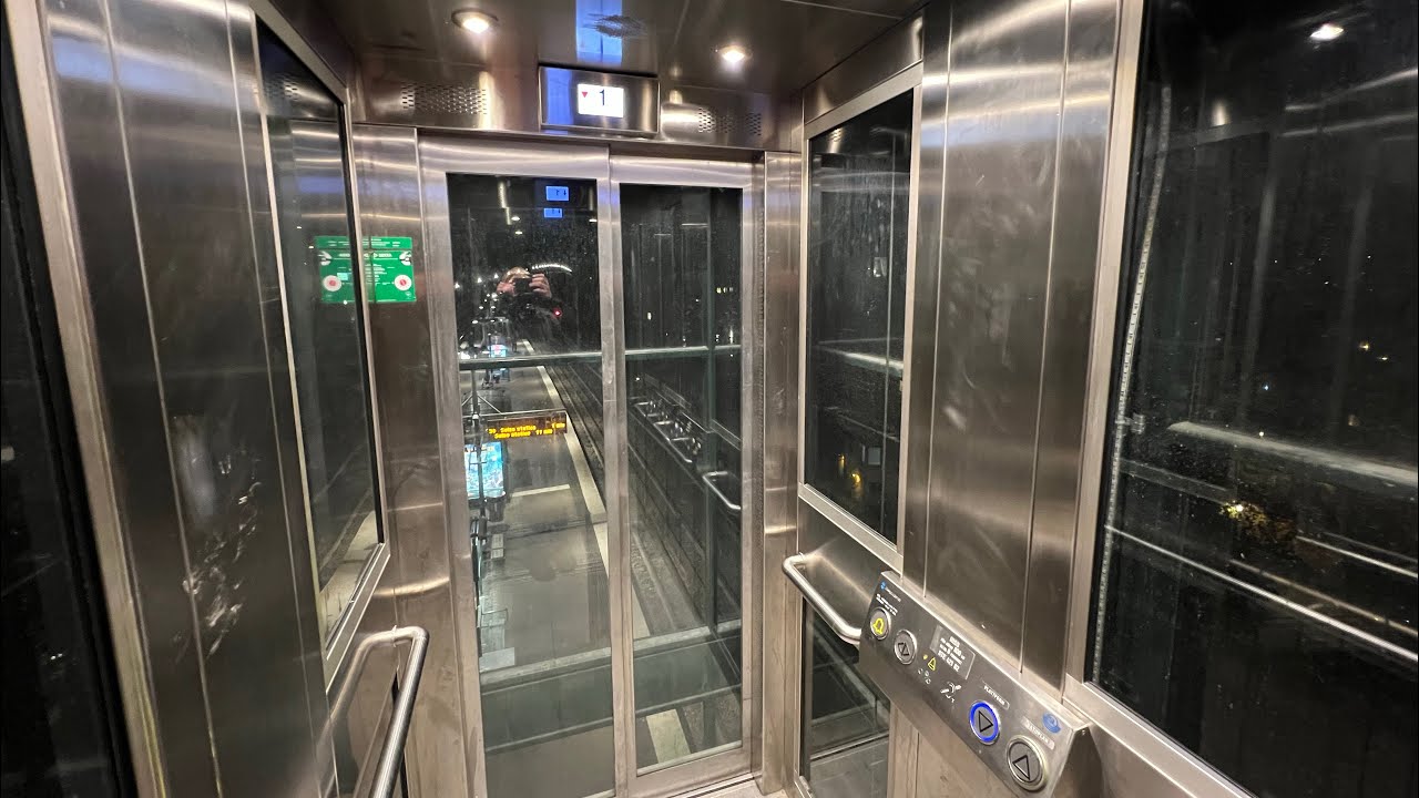 2019 Hissgruppen AB MRL Traction Elevator @ Stora Essingen Tramstation, Stockholm, Sweden.