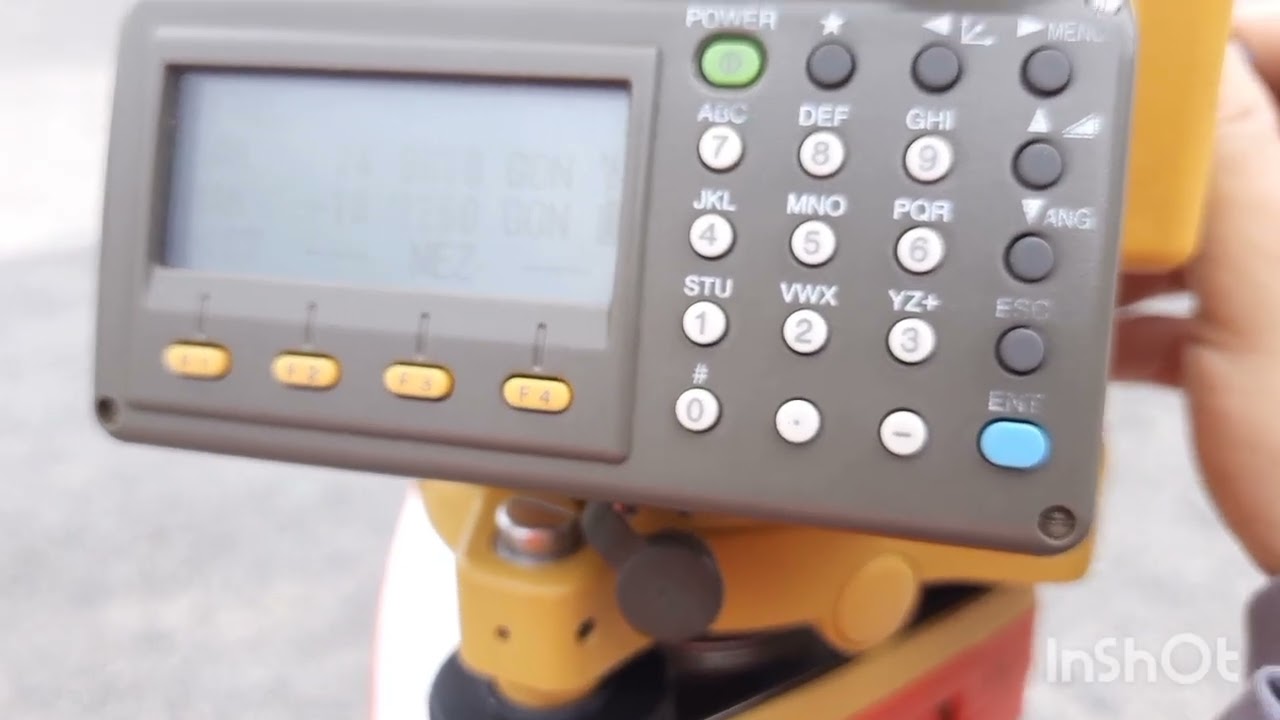 Replanteo con estación total TOPCON GPT-3200