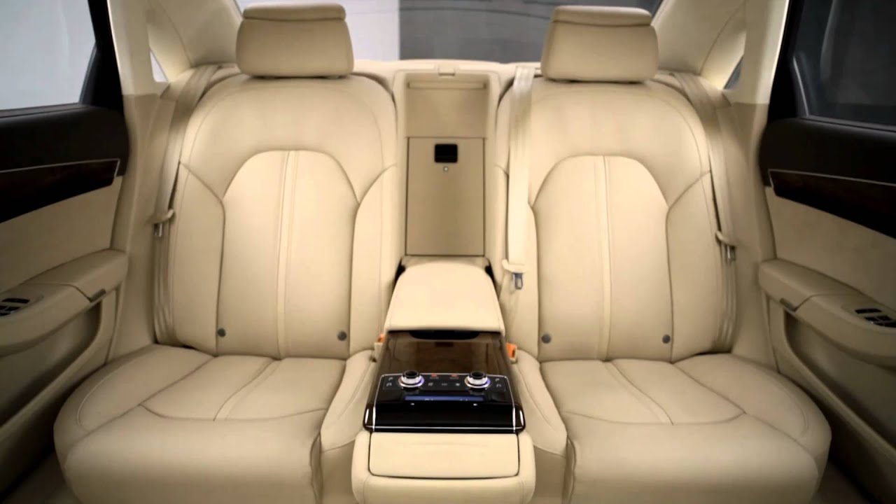 2011 Audi A8: Rear Seating