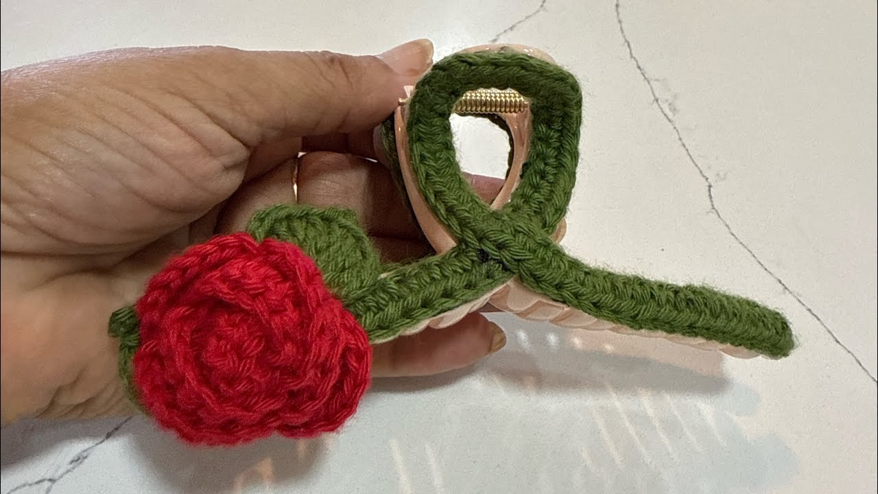 🌹 Handmade Crochet Rose Hair Claw 🧶 | Beautiful Hair Accessory | @KnitDreams