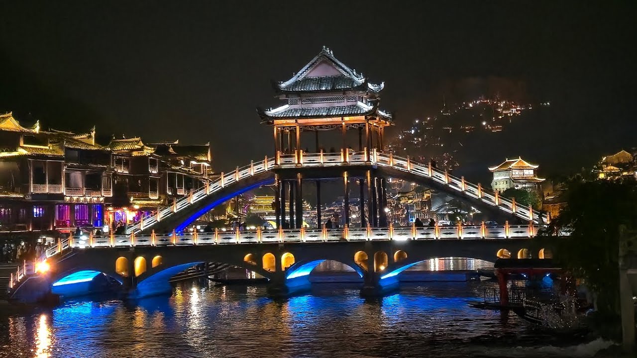 Phoenix ancient city (Fenghuang), China - 22/01/2026