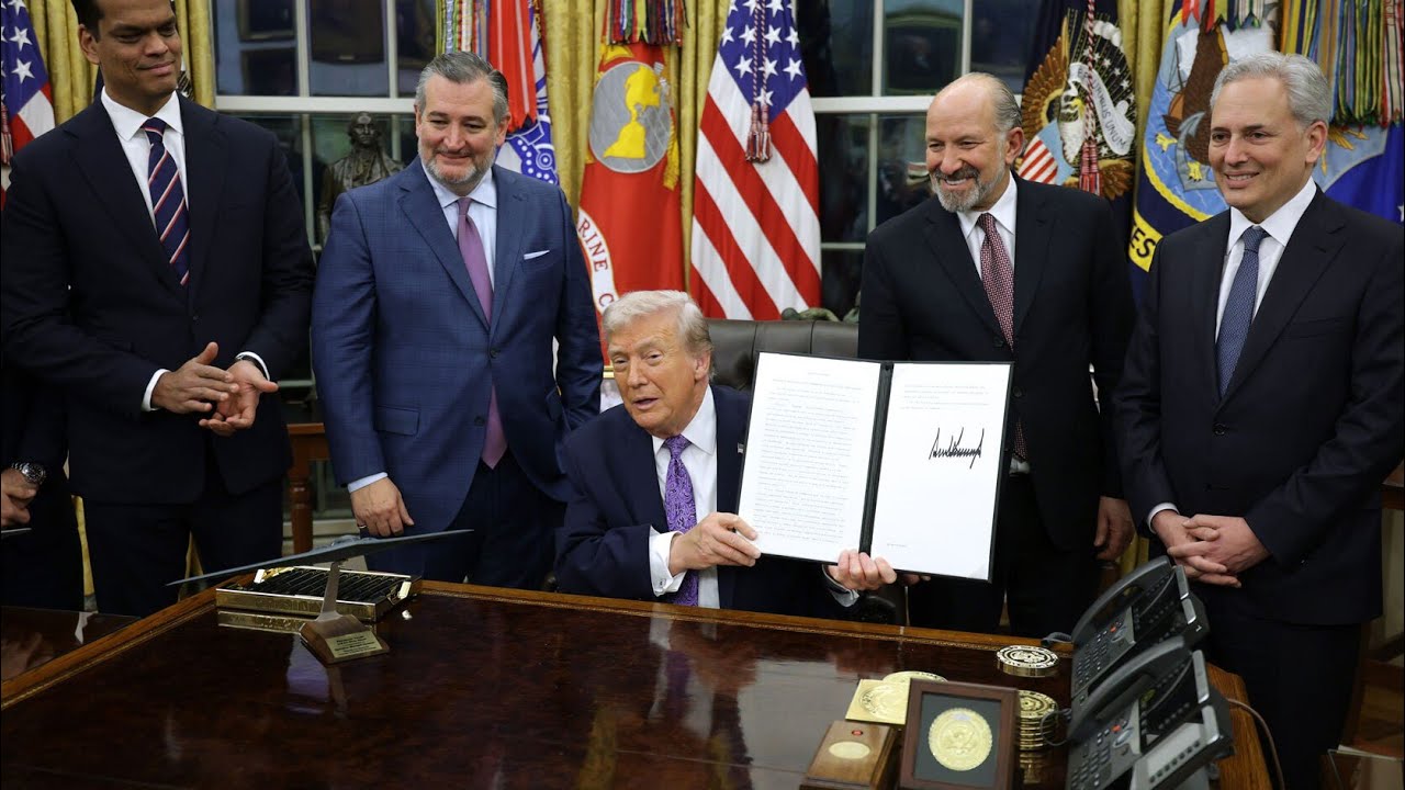 pastor Jan Marcussen - Donald Trump SIGNED SUNDAY LAW The MARK of the BEAST - New World Order 666? 
