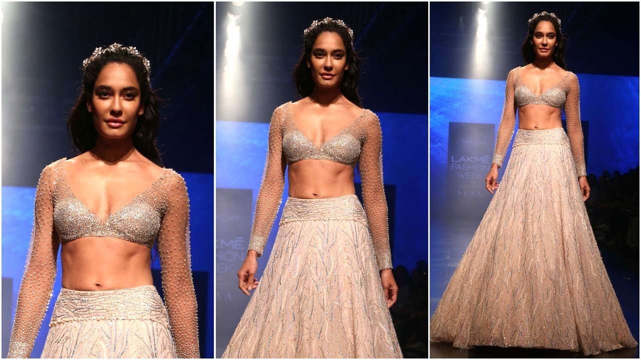 Lisa Haydon ki Open Dress ne Sabko Hila dia ||Oops Moment