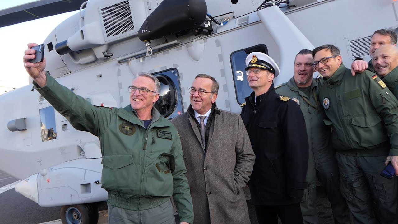 Bordhubschrauber Sea Tiger an die Bundeswehr übergeben