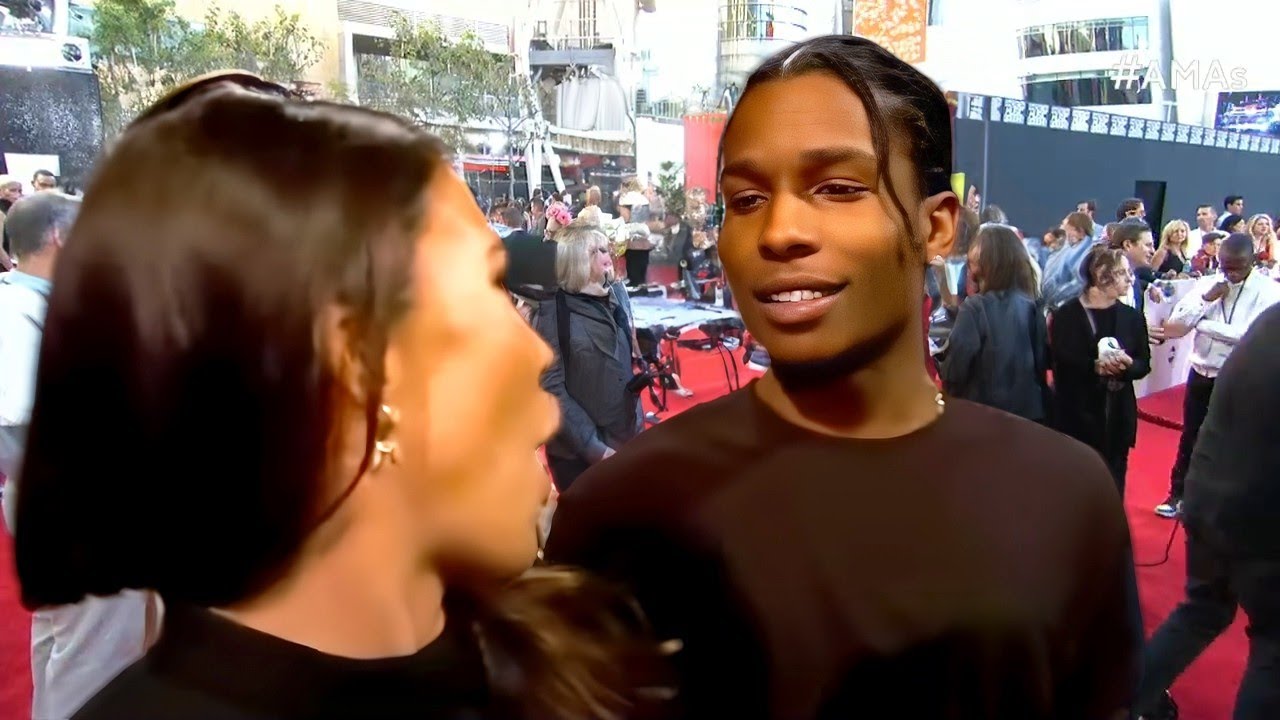 When Celebrities Flirt With Fans!