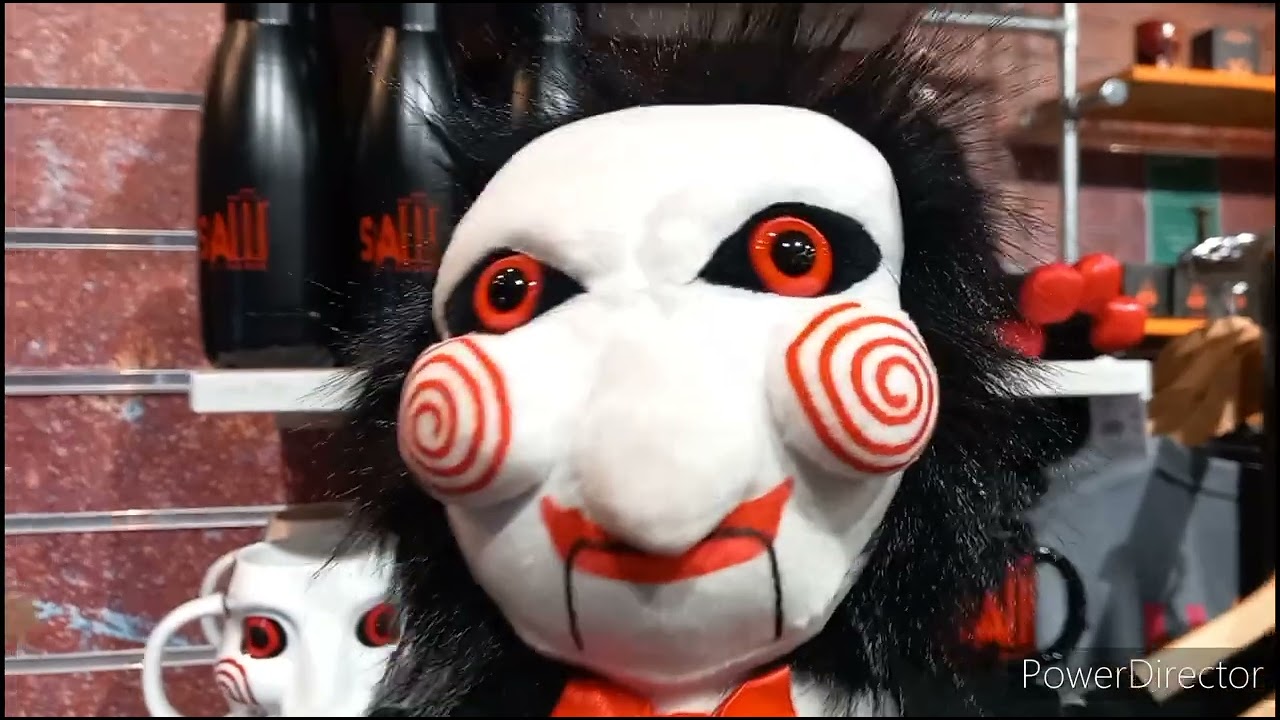 Thorpe Park Resort Gift Shops Full Tour | Megastore & The Island Shop