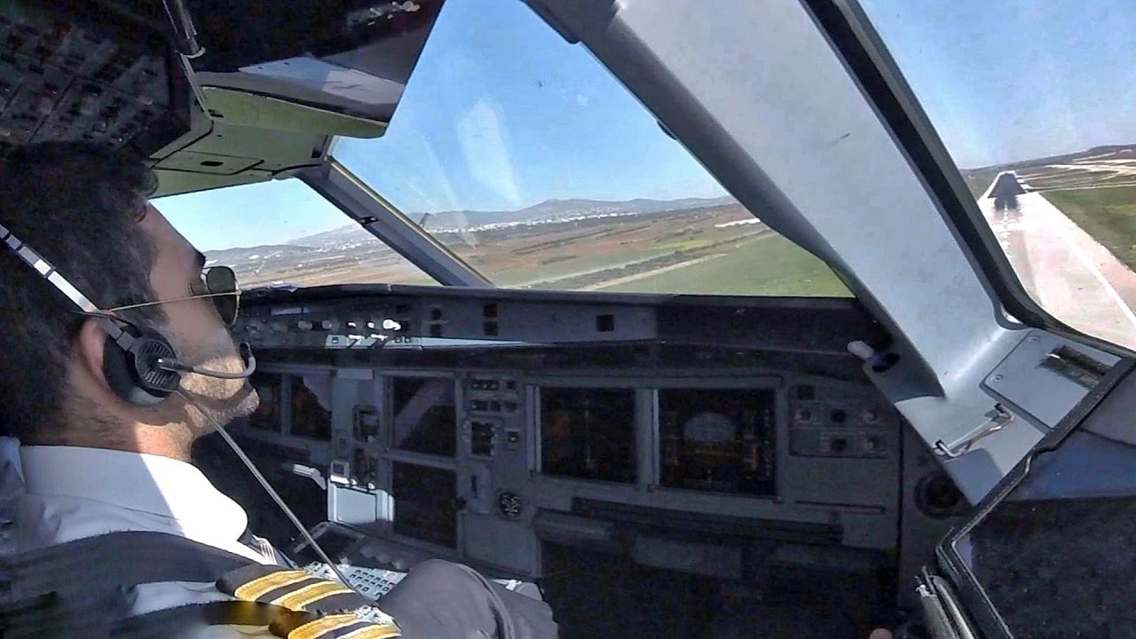 Airbus A320 Cockpit Landing at Athens | Sidestick Operation | MANUAL VISUAL APP | Cockpit View Gopro