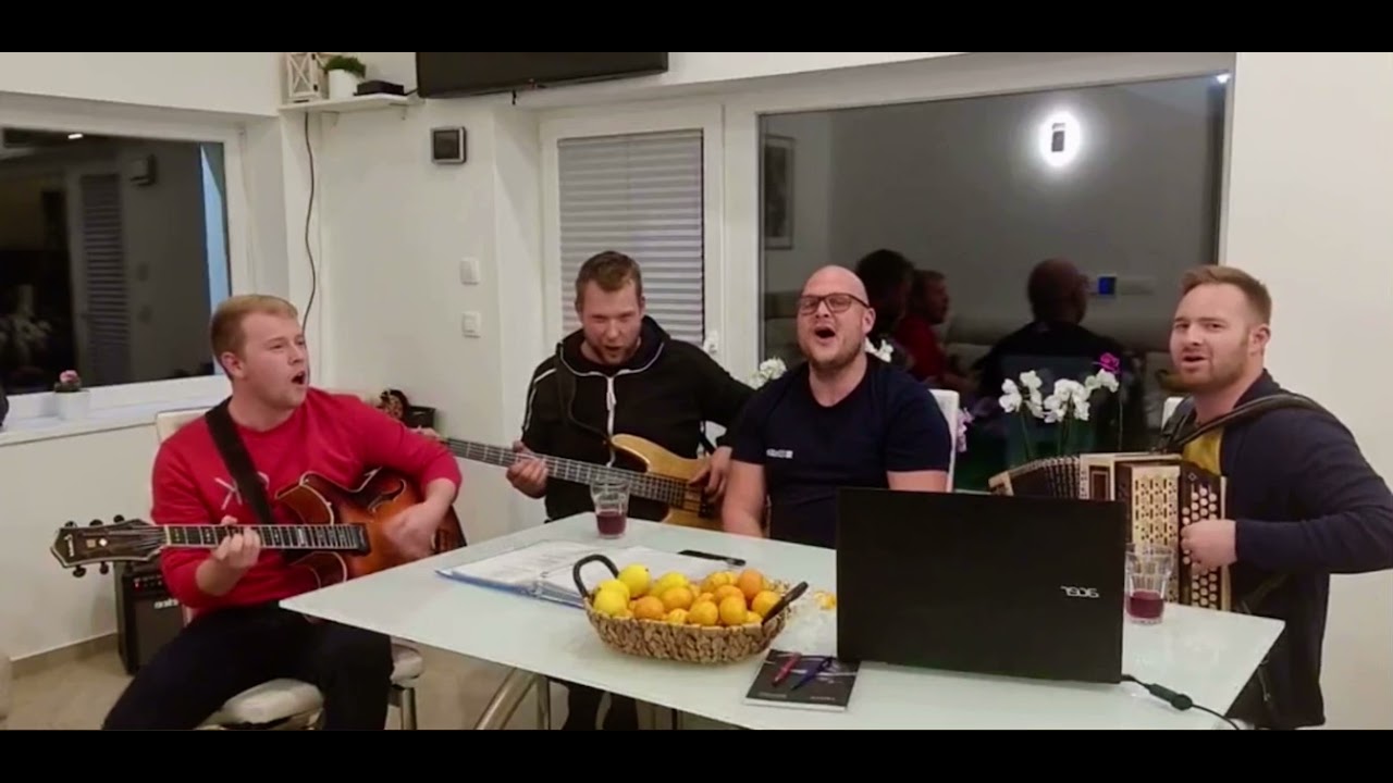 Ansambel Naveza - Pod Poncami (#live)