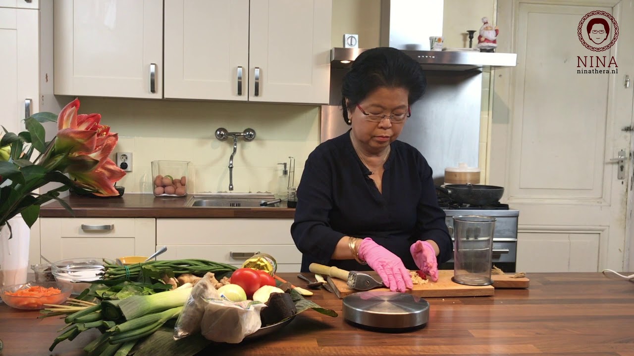 #006   Koken met Nina | Ayam Pangang Kemiri