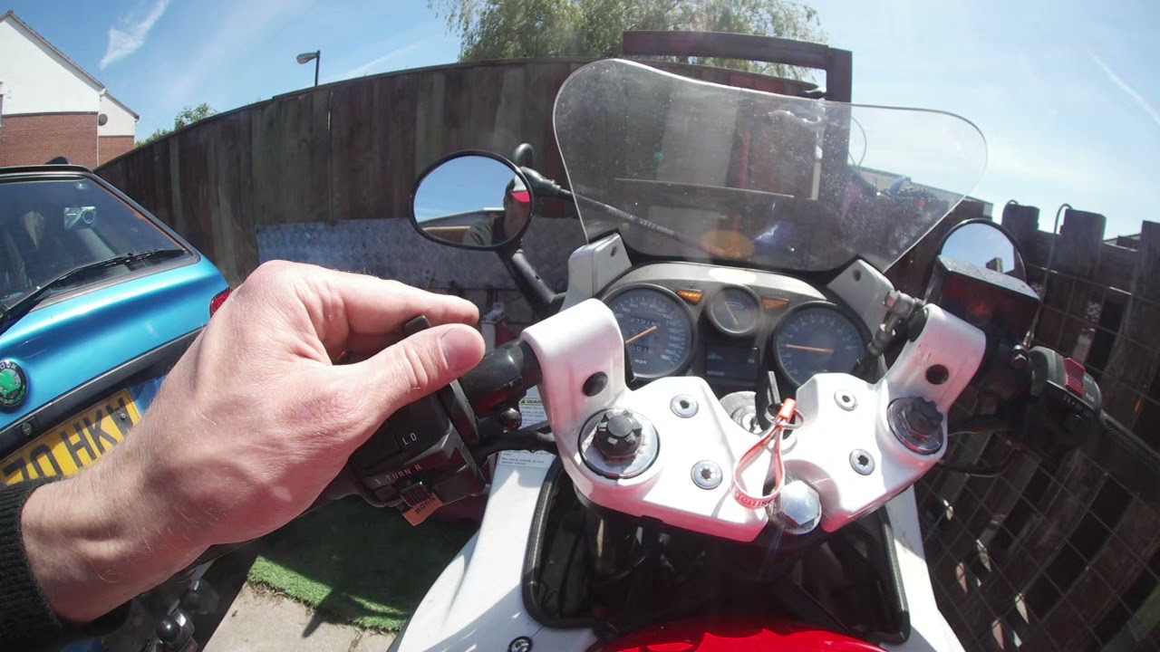 PART... Adjusting idle speed on my Suzuki GSX750F