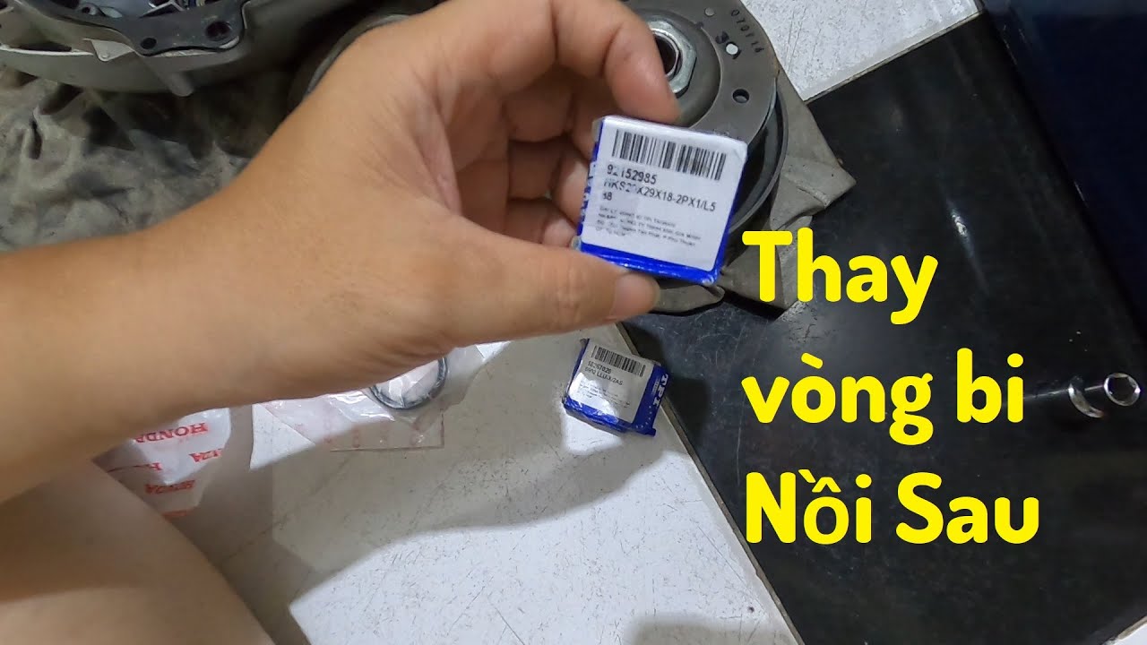 Thay bạc đạn vòng bi nồi sau Honda PCX - Pulley Bearing Replacement