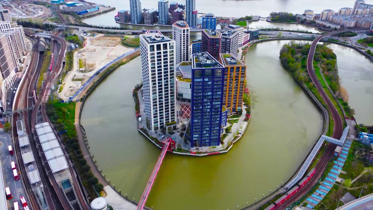 [4K] London Walk & Flight | Bow Creek City Island Skyscrapers