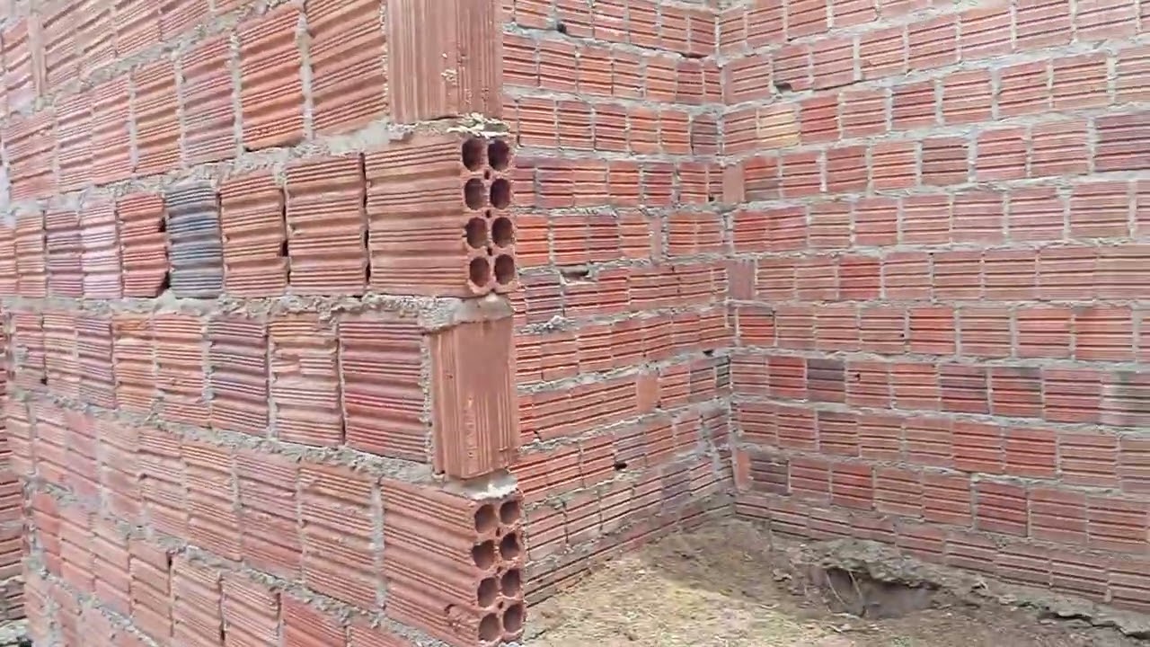 Casa a venda em rainha Isabel, em fase de acabamento. Número para contato +55 87 98169-3759