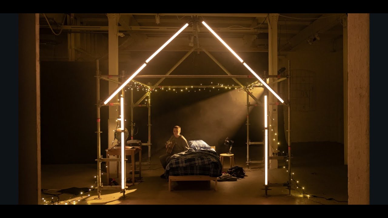 Fáilte Abhaile (Welcome Home)  - Damien Dempsey