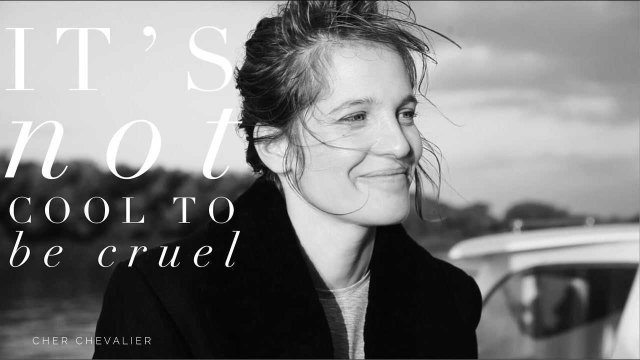 NO ES COOL SER CRUEL/ IT'S NOT COOL TO BE CRUEL