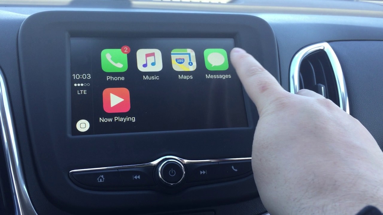 Review of Apple CarPlay - 2018 Chevy Equinox - Devon Ford at Craig Dunn Motor City