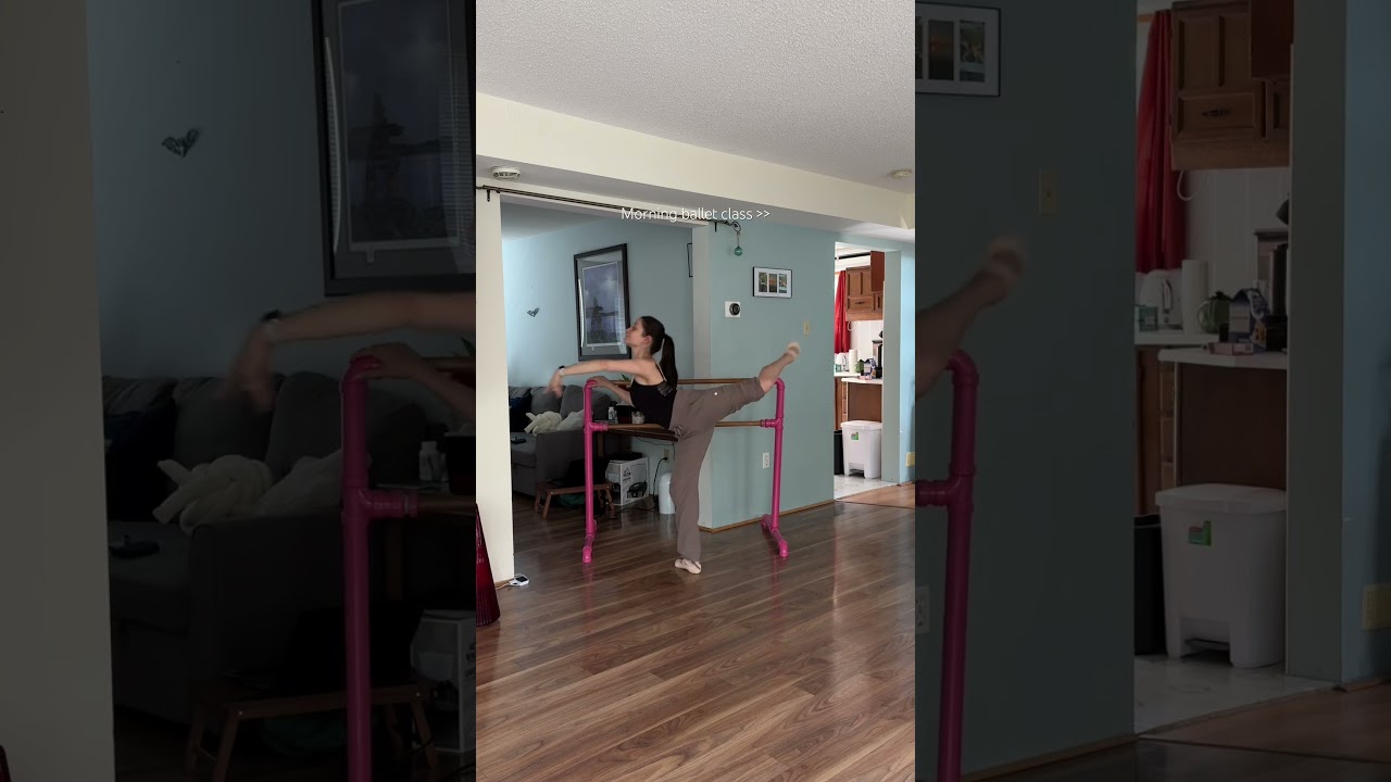Ballet class at home 💕✨ #ballet #balletvlog