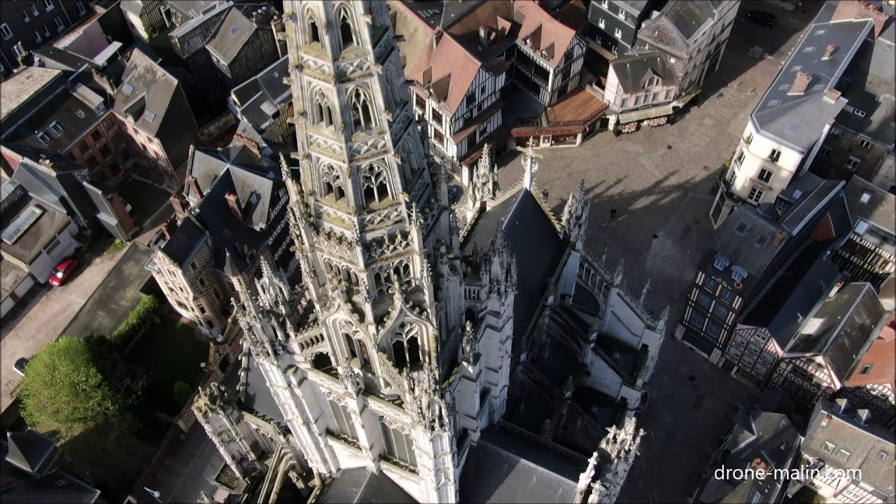 Eglise Saint Maclou de Rouen en vue aérienne par drone