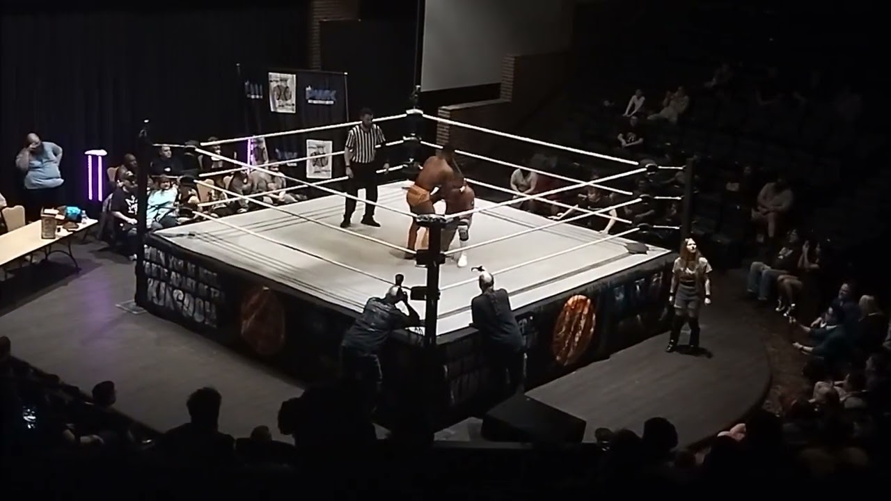 Isaiah Moore vs Ashton Adonis