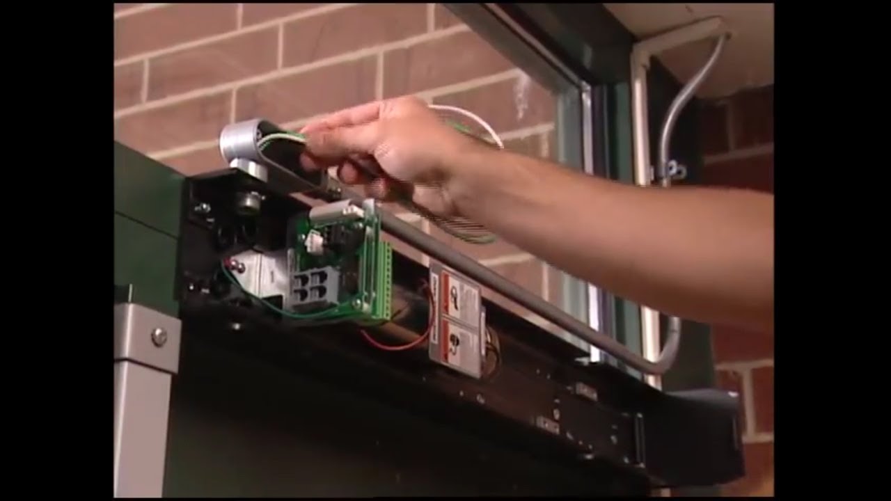Installing an LCN AutoEqualizer Operator