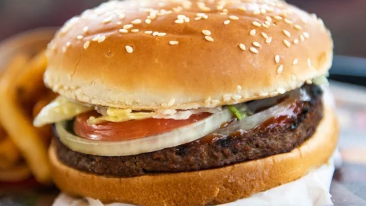 Вот что делает вопперы от Burger King такими вкусными