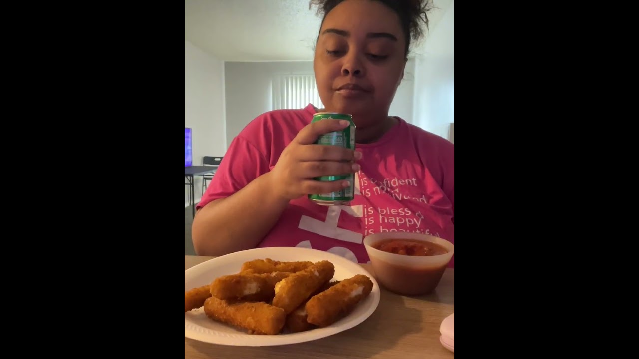 MOZZARELLA STICKS MUKBANG 