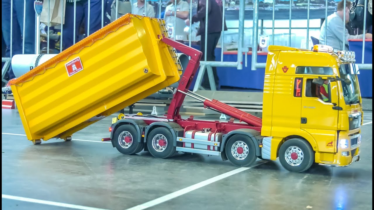 STUNNING RC TRUCKS! TRACTORS! EXCAVATORS! HEAVY EQUIPMENT!