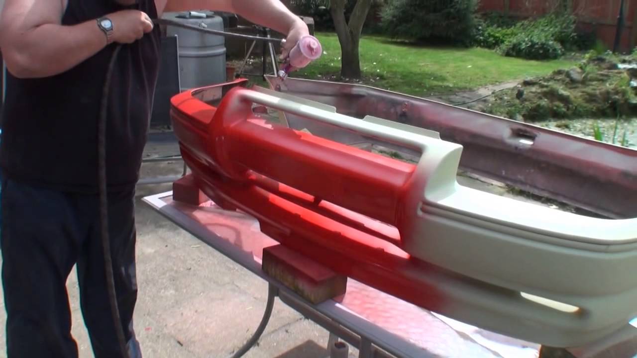 Escort Rs Turbo Spraying The Basecoat For The Trim At Home