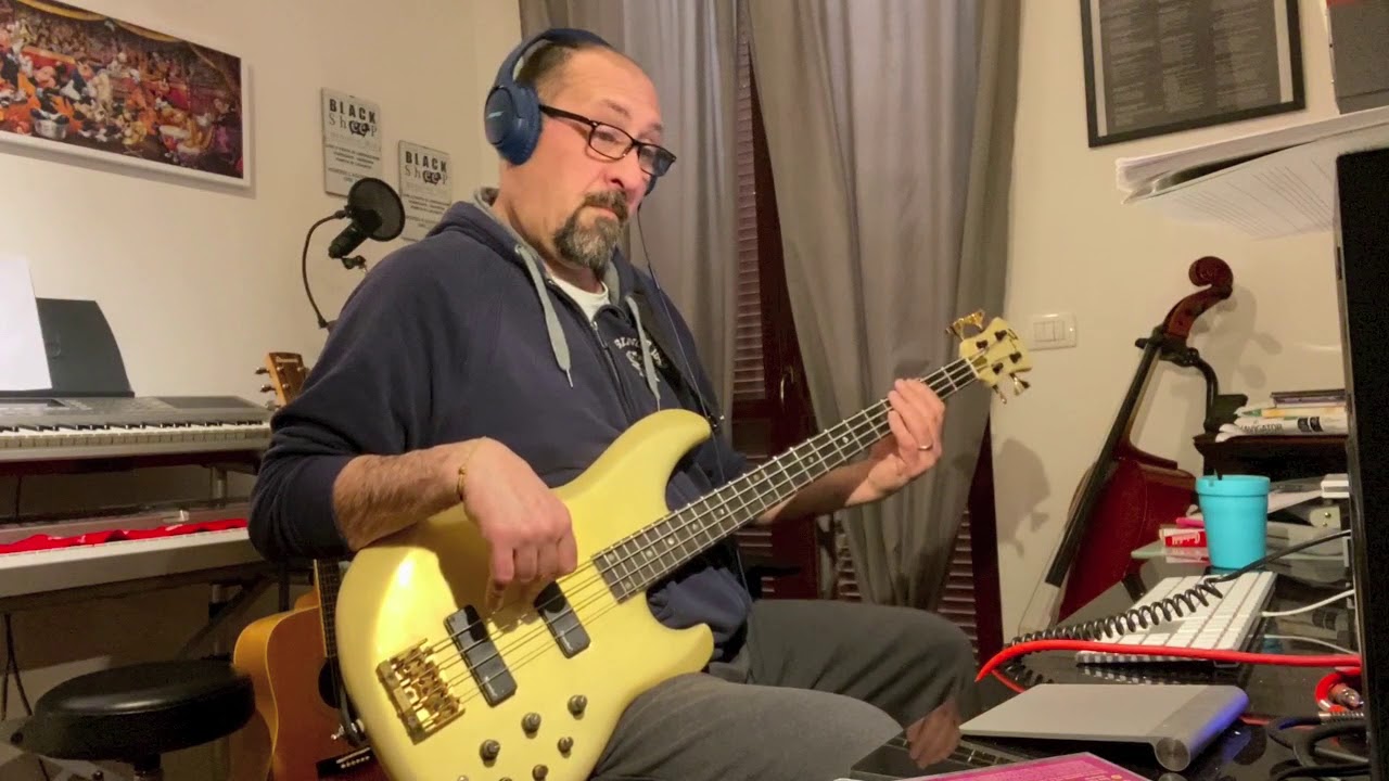 Hairspray Musical - Without Love - Fagyo Bass line