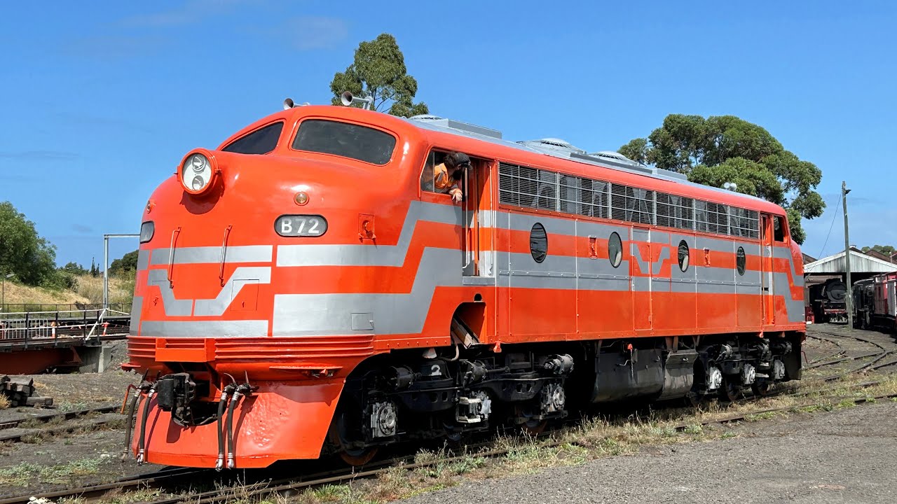 B72 PAINTED IN VICRAIL TEACUP LIVERY - 2024 Open Days Locomotive Reveal 2