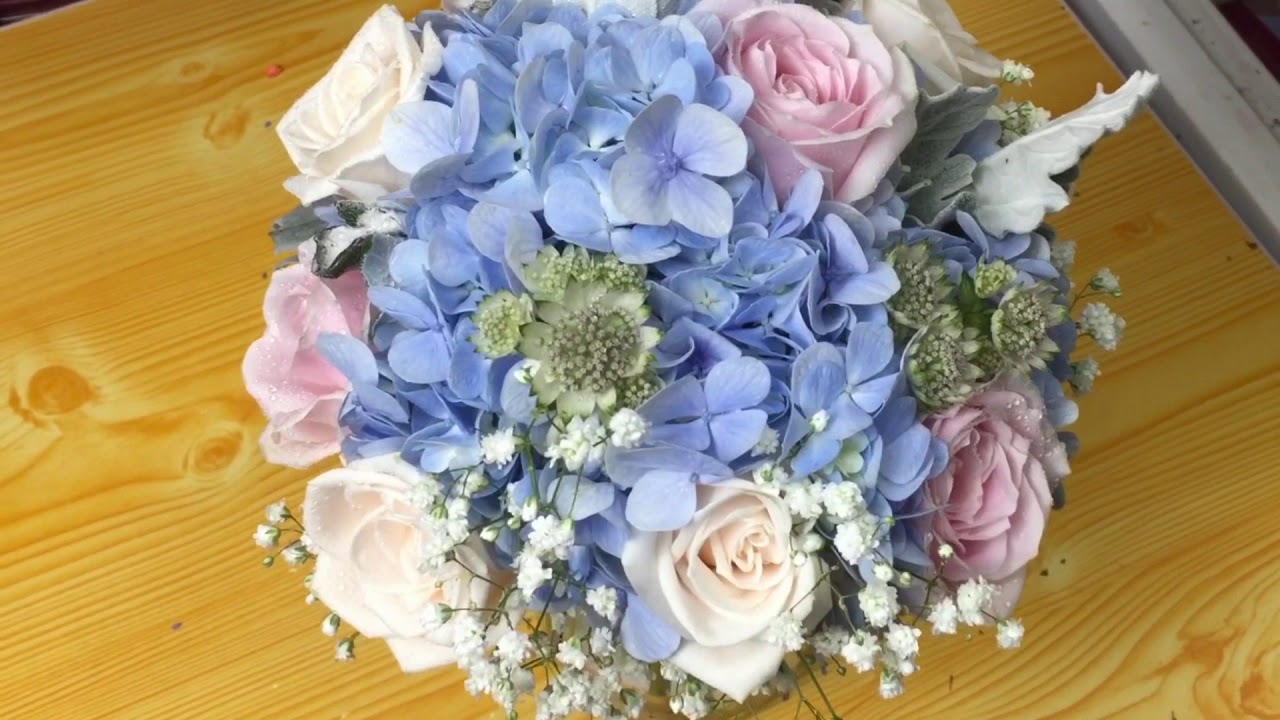 How to wrap a hydrangea and roses bridal bouquet