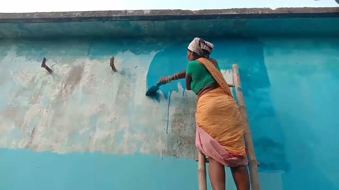 माँ दीवाली की पोताई कर रही है हमारे घर को चमका दिया 👌