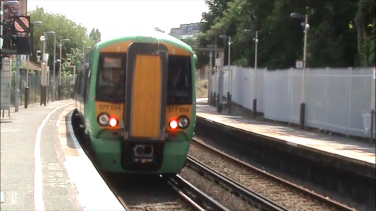 Trains at Crystal Palace (inc. Southern Class 377/6)