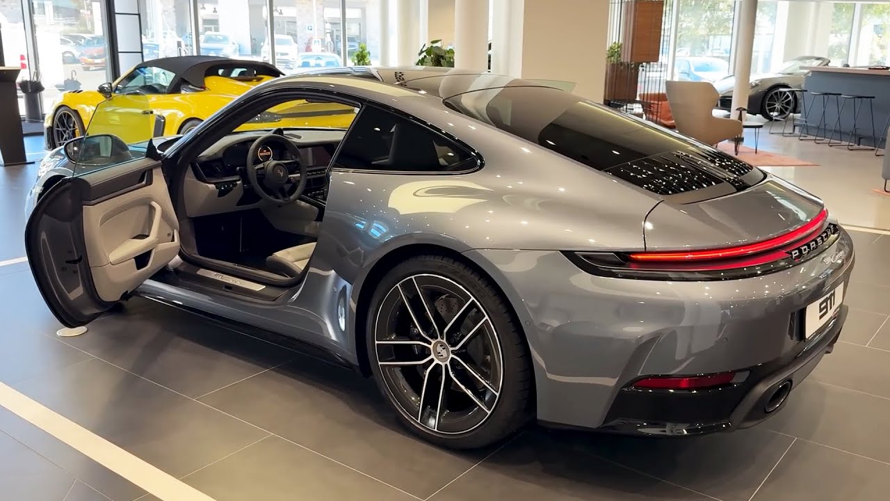 Porsche 911 Carrera 2025 — The Small Changes That Make a HUGE Difference