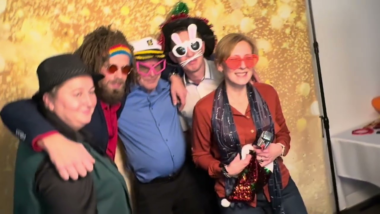 Retro Fotokútik na firemnej oslave | STOVA 30 rokov & vianočný večierok | Hotel Metropol SNV