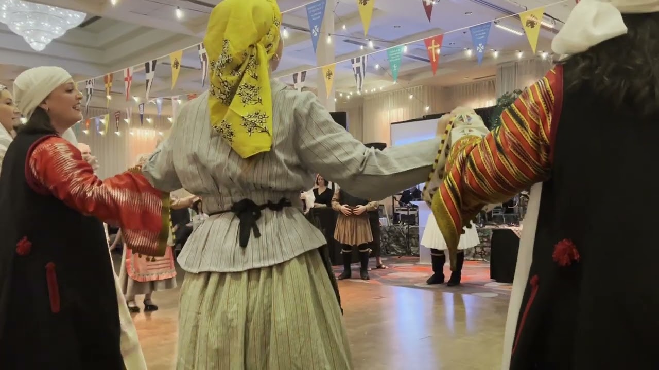 La Troupe Folklorique Grecque Syrtaki - Συννυφάδες (Καρυές, Λακωνίας)