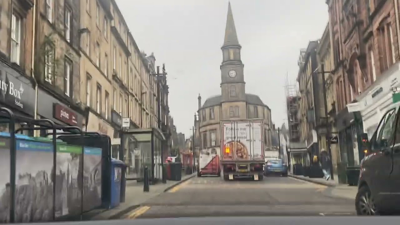 Stirling Town Centre #scotland #travel  #williamwallace 