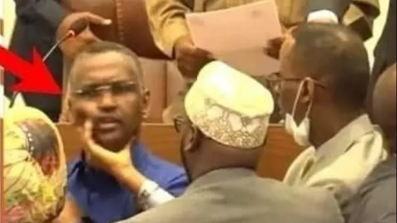 FADEEXO: Baarlamaanka oo Hawiye iyo Daarood u kala jabay - Buuq & Weerar