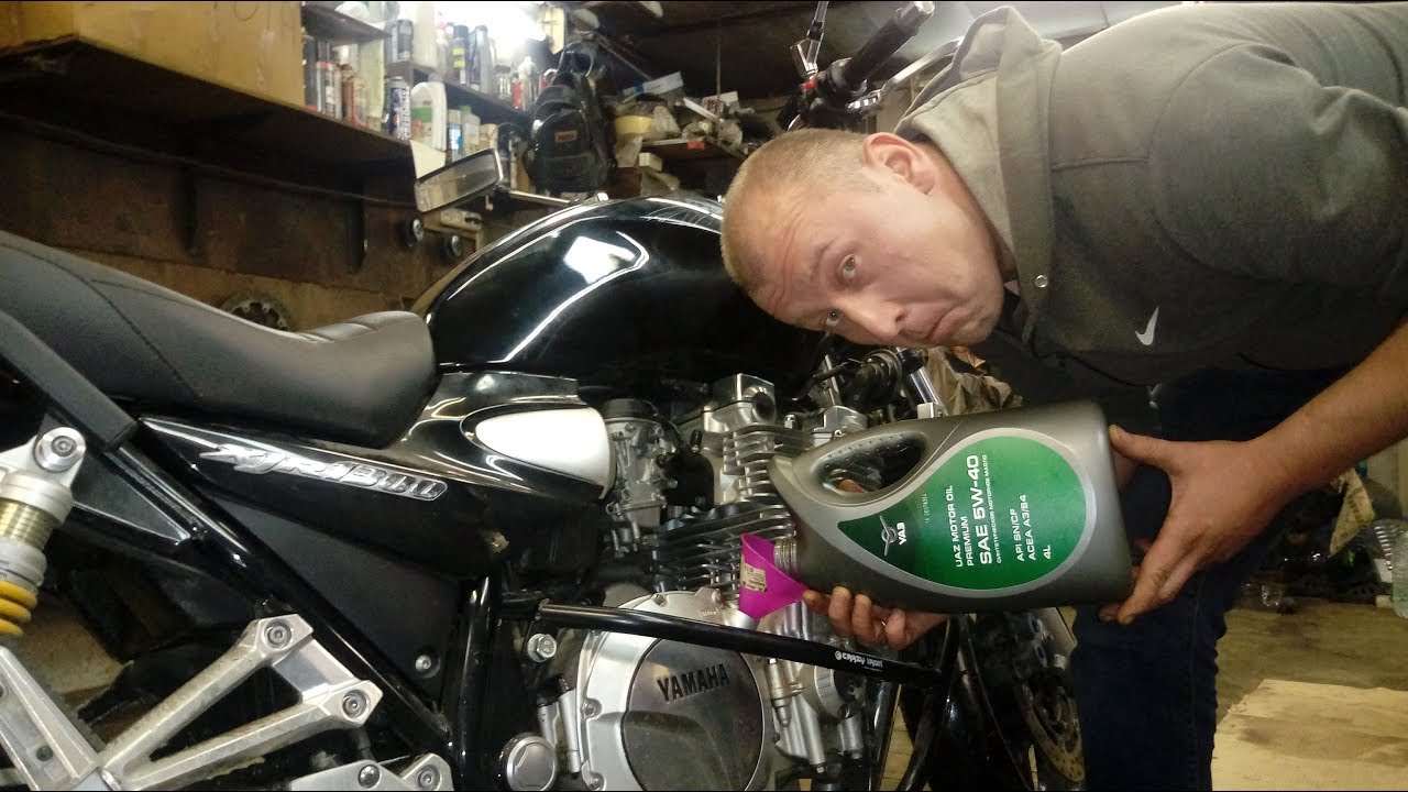 Автомобильное масло в мотоцикл. Можно лить или нет?