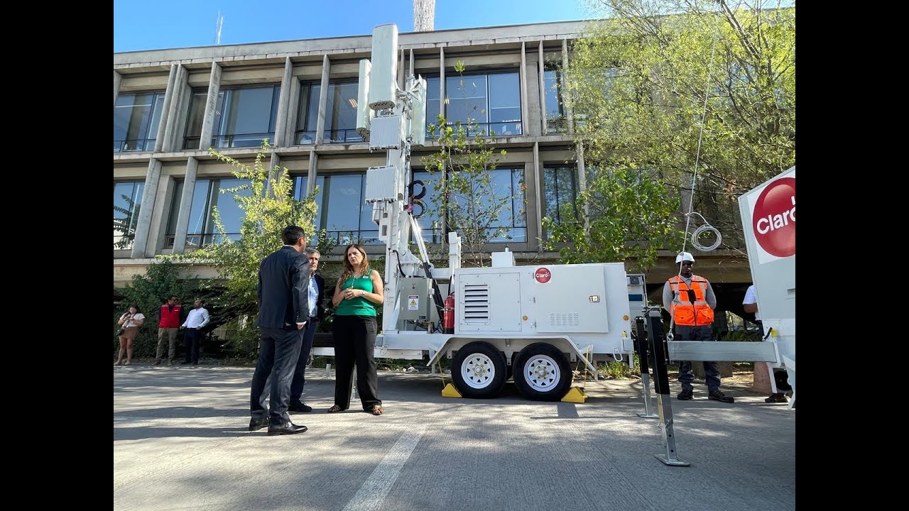 SENAPRED y SUBTEL presentan carros móviles para mantener conectividad durante emergencias