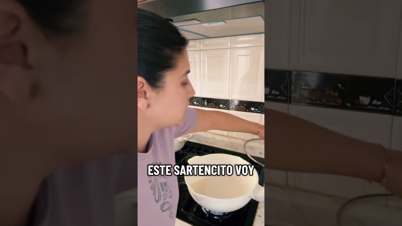 Sopa aguada y chuletas ahumadas en taquitos  | comida económica 