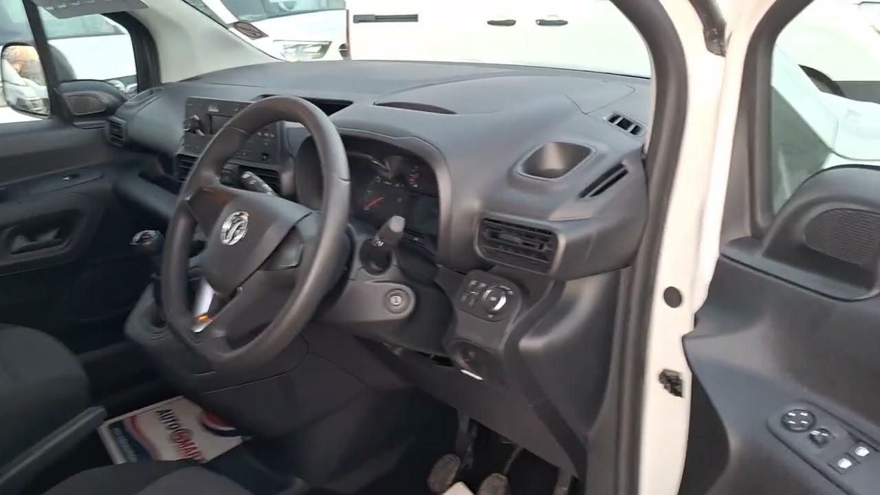 VAUXHALL COMBO1.6 Turbo D 2300 Edition TWIN SIDE DOOR A/C Van 2019 (19)57,037 Miles Diesel Manual